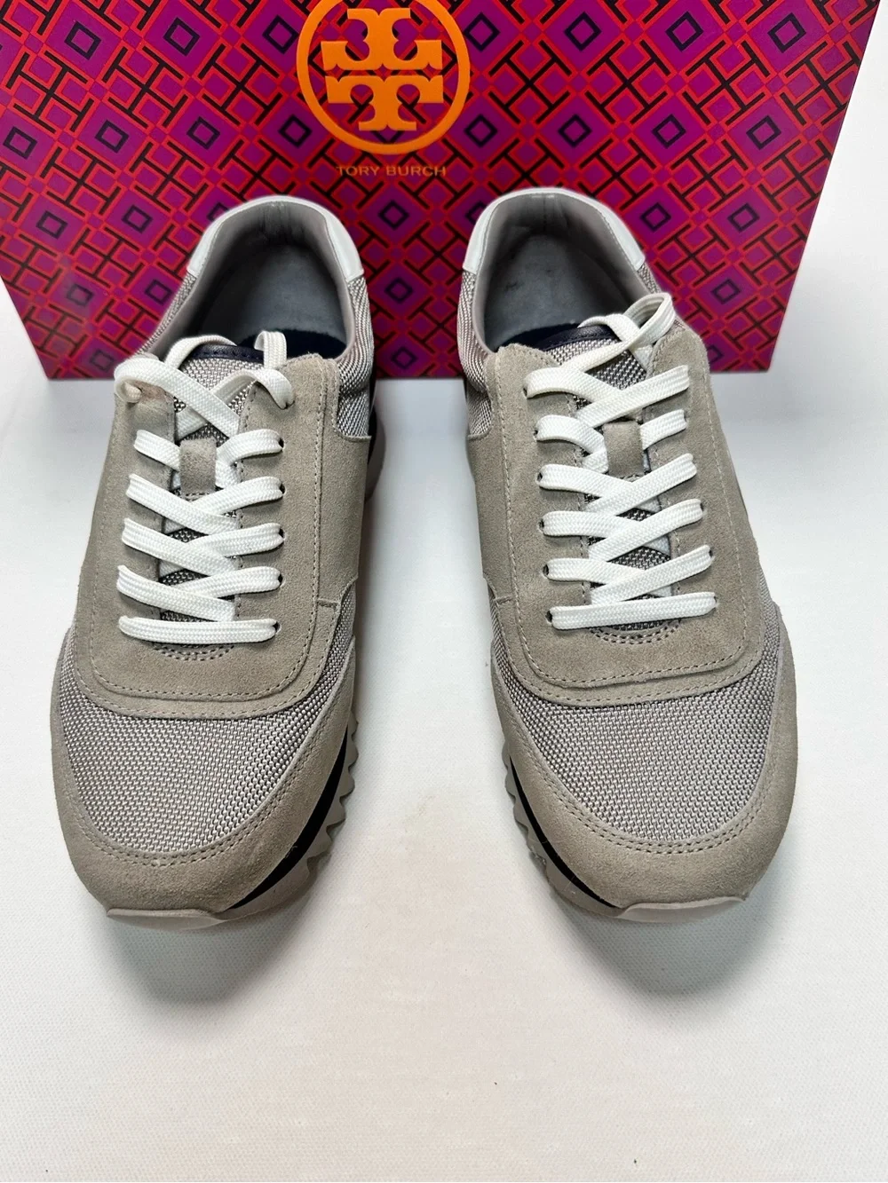 Tory Burch Women’s Sawtooth Logo Sneaker Tennis size 8.5 Leather Suede - Picture 2 of 13